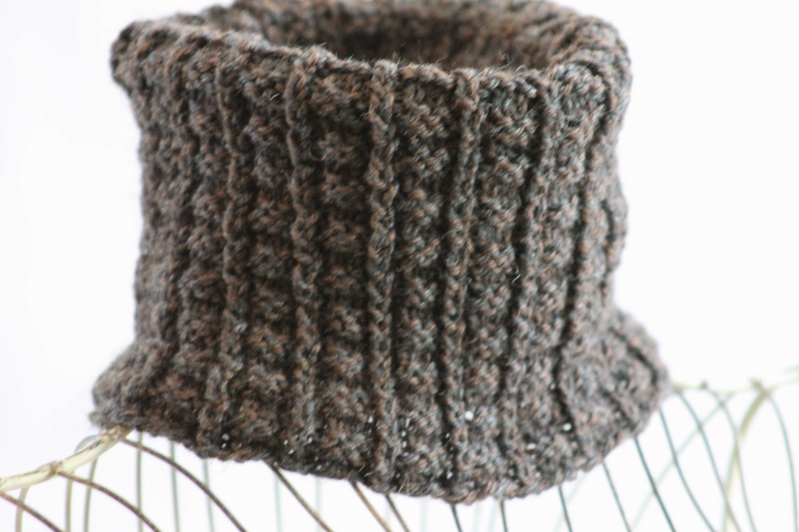 Balls to the Walls Knits: Sailors Rib Cowl